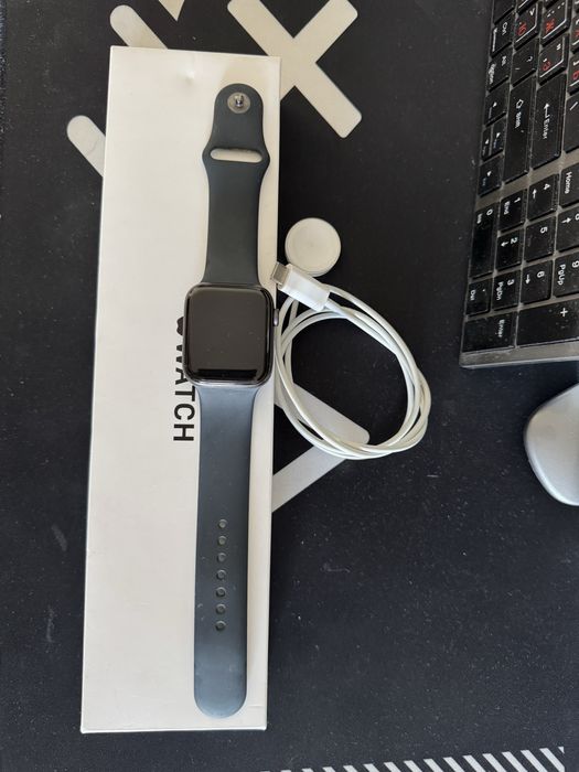 Смарт часы Apple watch se 44 мм
