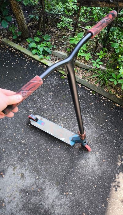 продам самокат трюковой