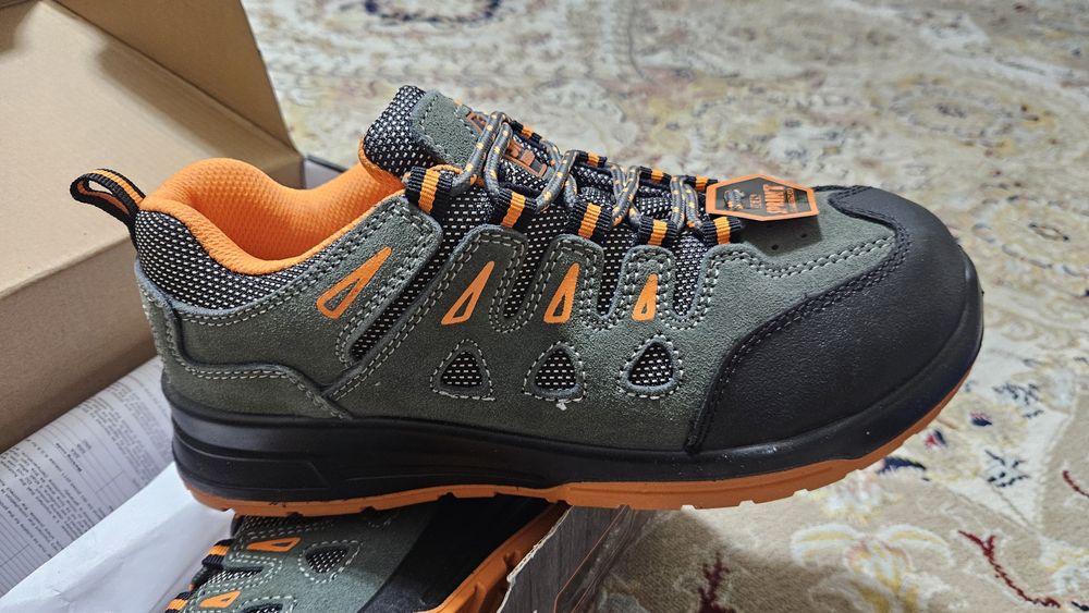 Продам ботинки рабочие новые