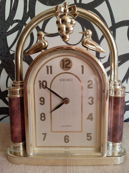 Винтажные настольные часы Seiko (Япония), кварц, отличное состояние