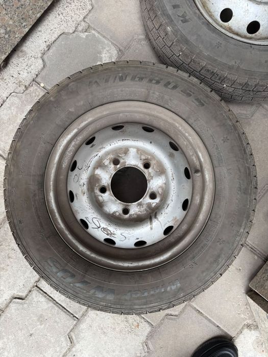 Резина с дисками на ниву