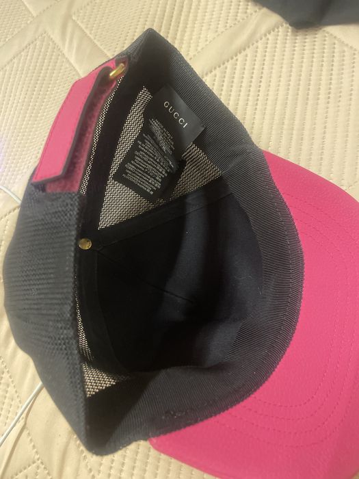 Бейсболка новая 3000 тенге