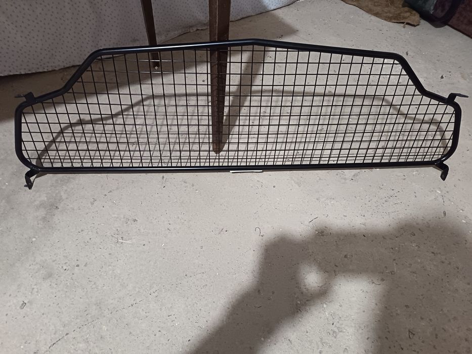 Rulou/Panou/Tăviță-Preș portbagaj Nissan X Trail!