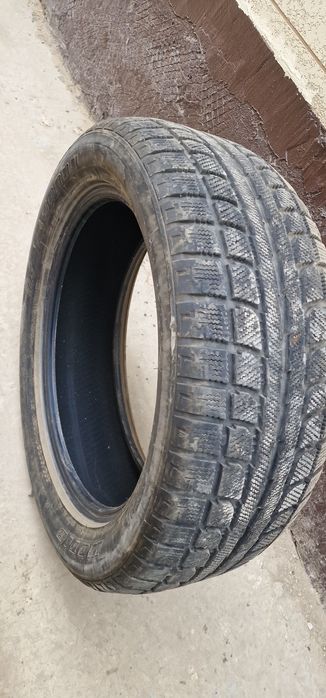 Зимние шины б/у 255/50/20