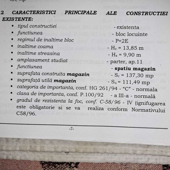 Spatiu comercial Zamostea, Central, situat in fata scolii. De vanzare sau de inchiriat.