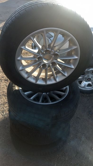 Шины с дисками..