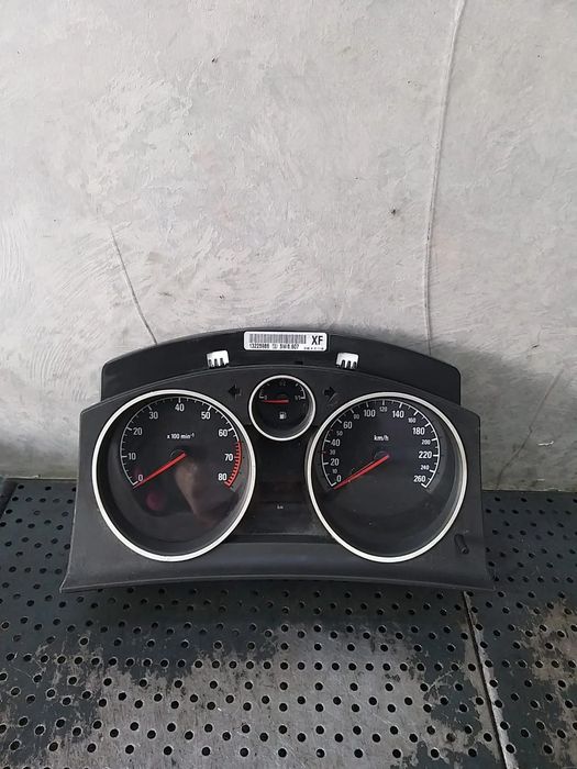 Ceasuri bord benzina opel astra h 13225986