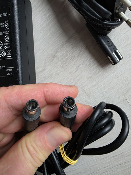 Încărcător alimentator BOSE Sounddock 2,3 mufa pin pe mijloc 18V-1A