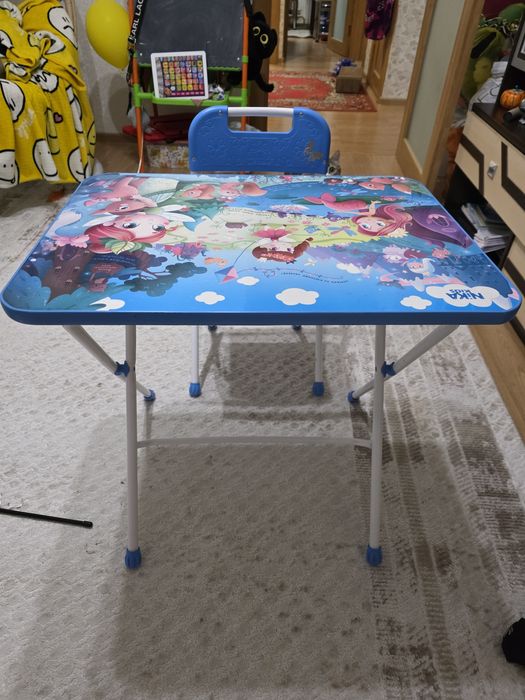 Столик детский со стульчиком для девочки