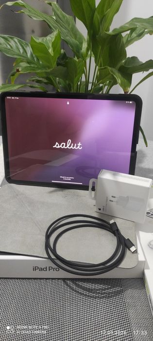 iPad Pro M4 nou  in cutie