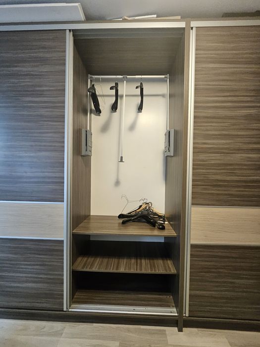 Четирикрилен гардероб