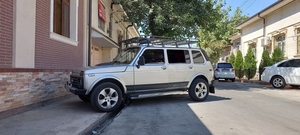 Нива 2131 4×4  5-ти дверка инжектор