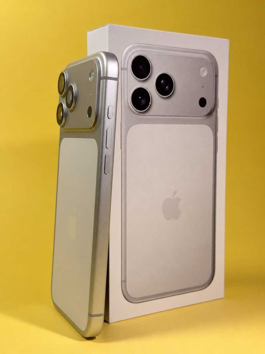 iPhone 17 Pro Max | Перфектно състояние | 92% | Silver | 256GB