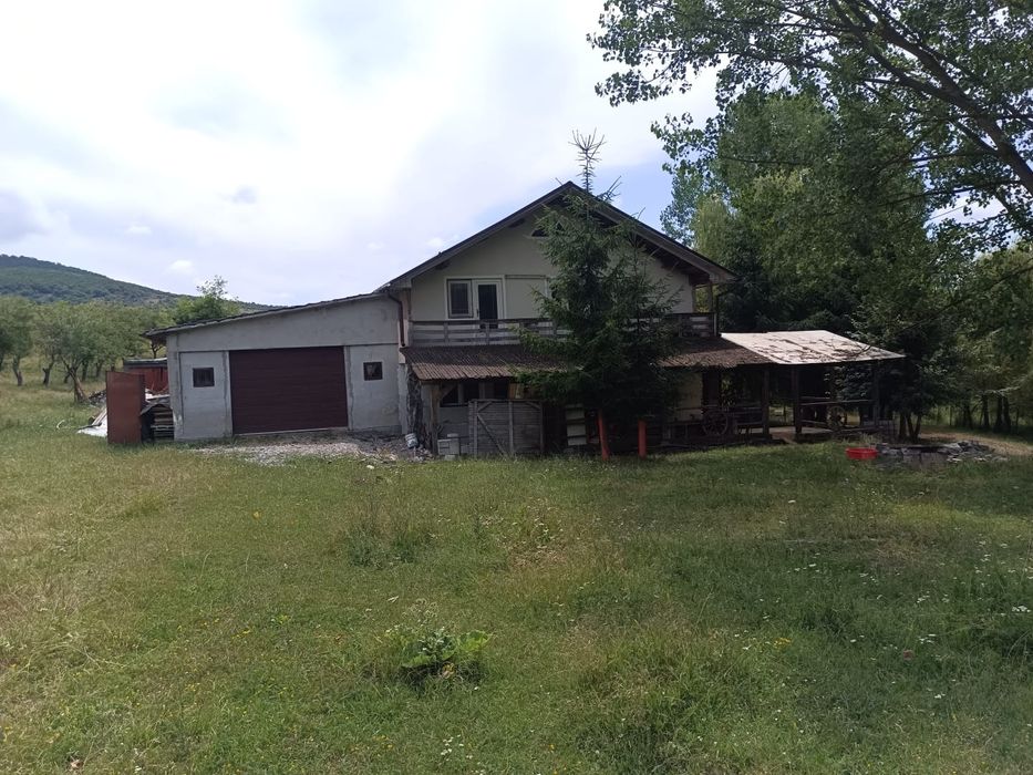 Casa + Teren de vanzare