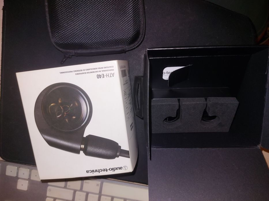 Casti in ear monitor Ath E40