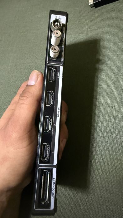 Samsung One Connect Box за QLED телевизори