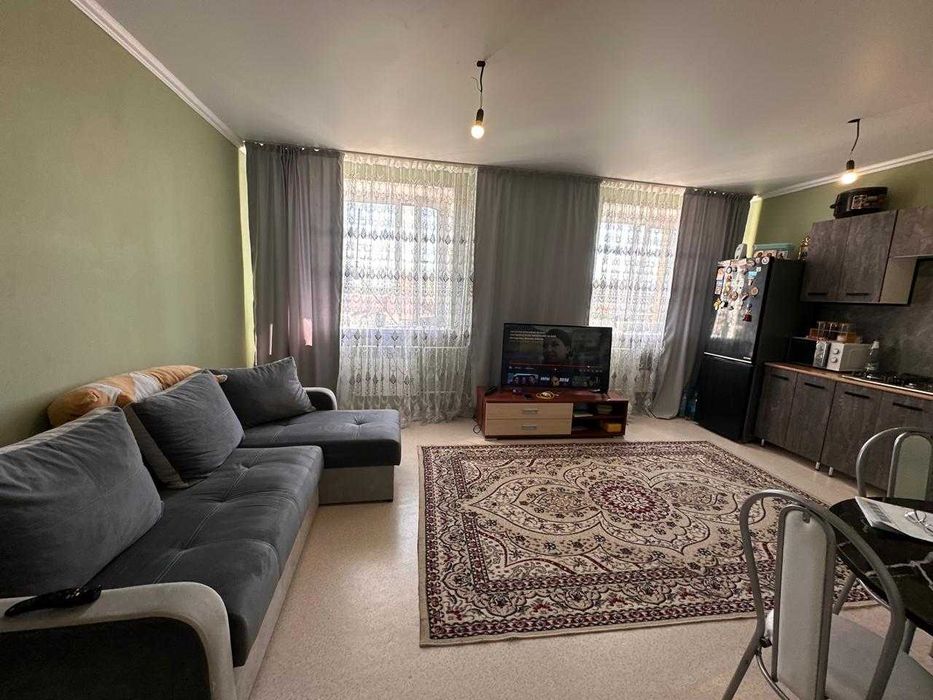 Продается евро 2 комн квартира Быковского,2