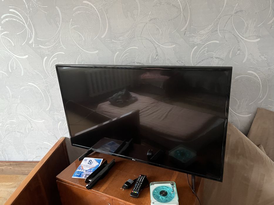 Телевизор GLG SmartTV