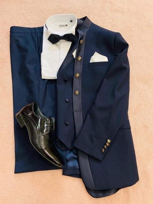 Vand un lot costume barbati