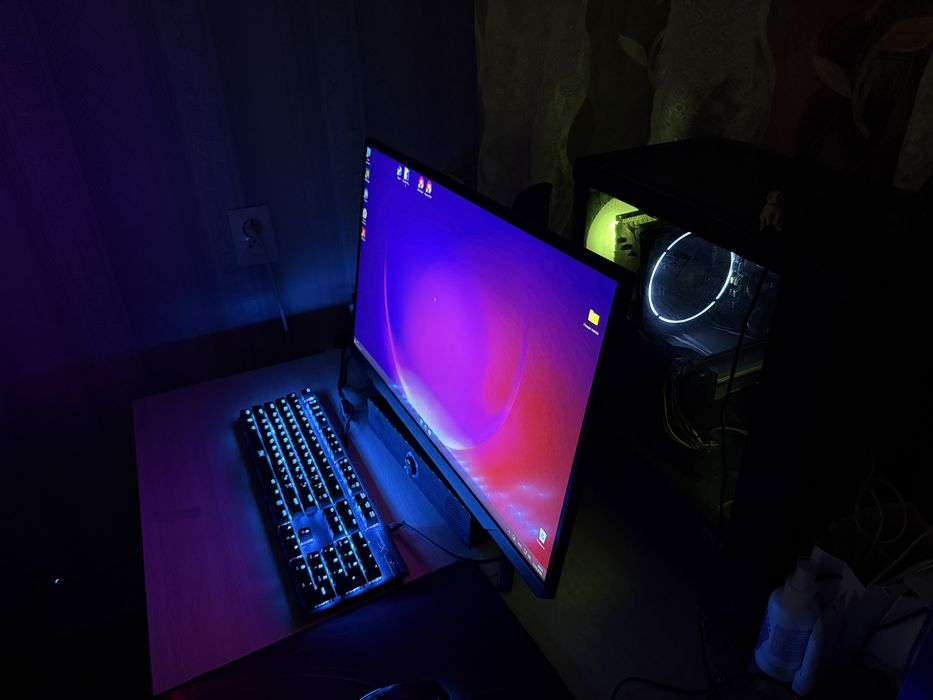 Игровая клавиатура и мышь HyperX