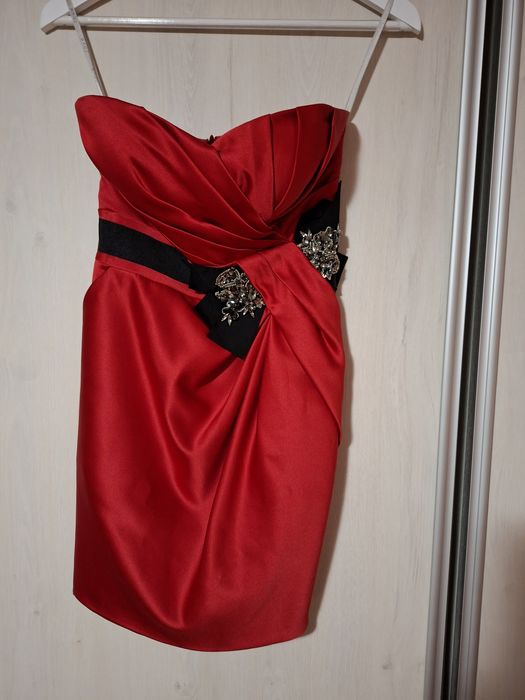 Официална сатенена рокля  XS