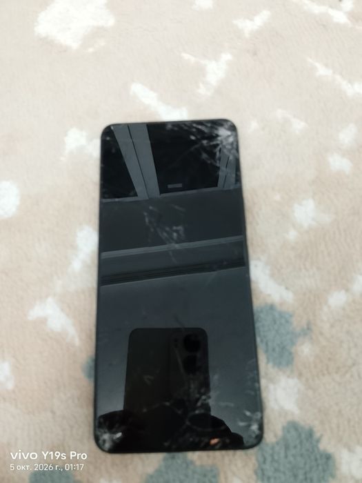 Продам Vivo y04 сломаный