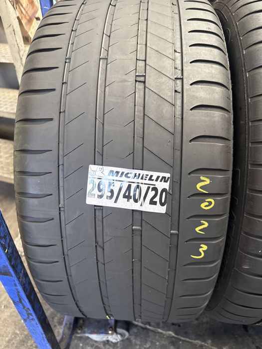 295/40/20 Michelin