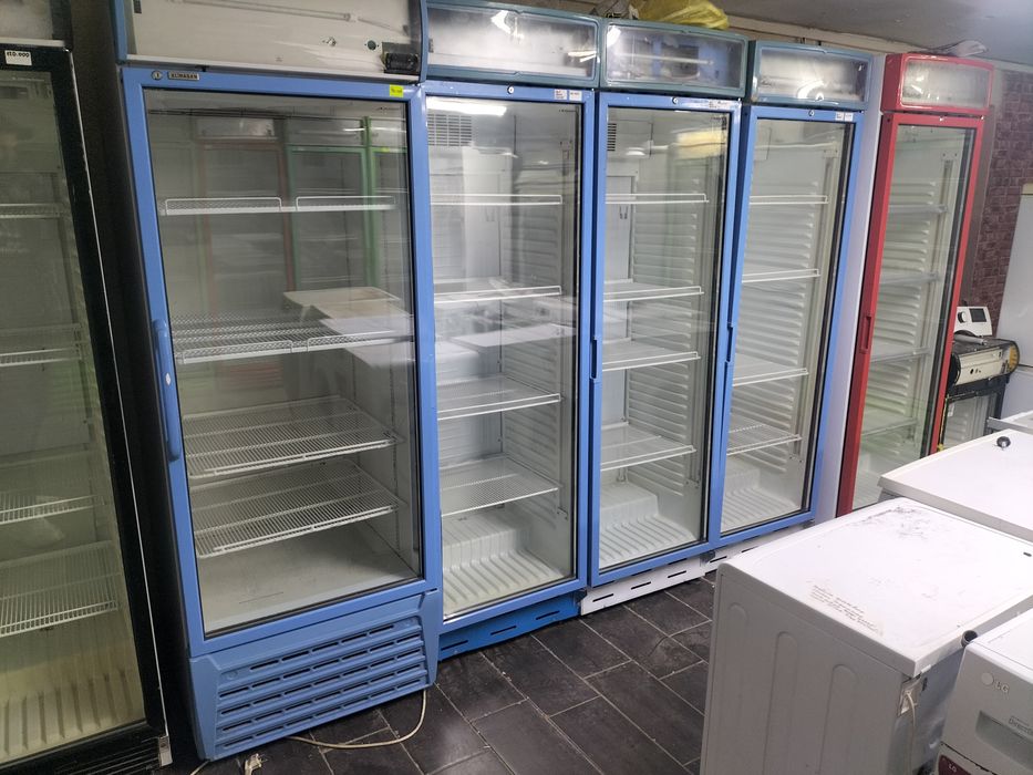 Холодильник Витринный