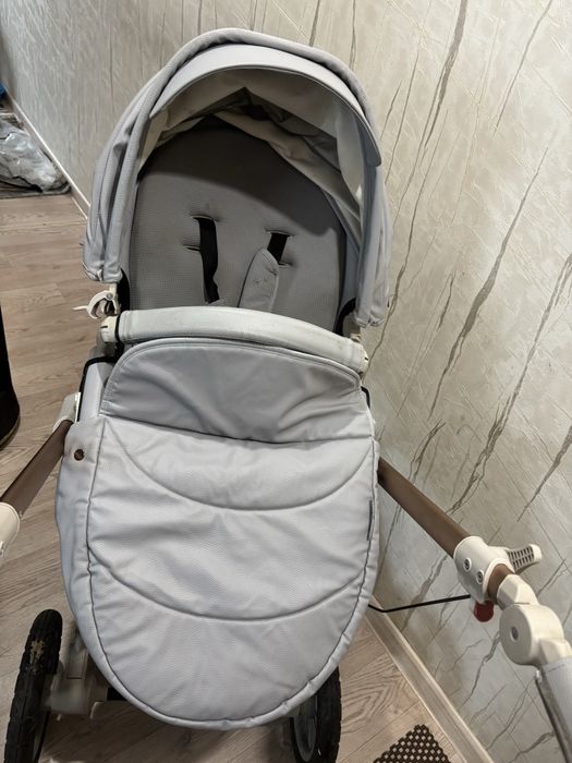 Продам коляску в хорошем качестве