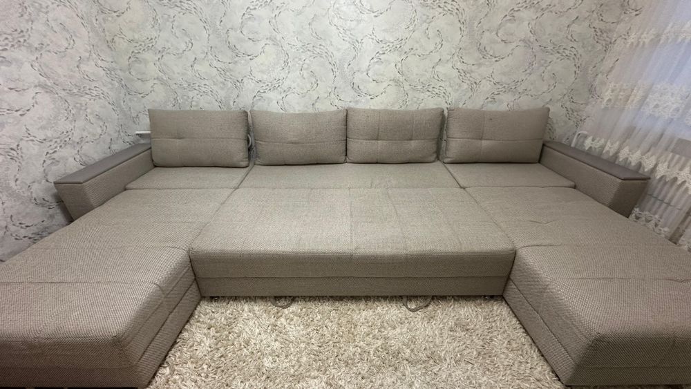 Диван сатылады 4 метр