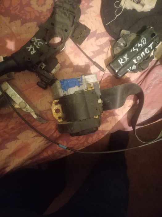 Оригинальные запчасти на lexus RX330 б/у