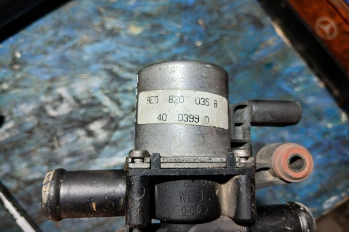 Pompa auxiliara webasto 8E0820036 8E0820035B 8E0820036 8E0820035B Aud