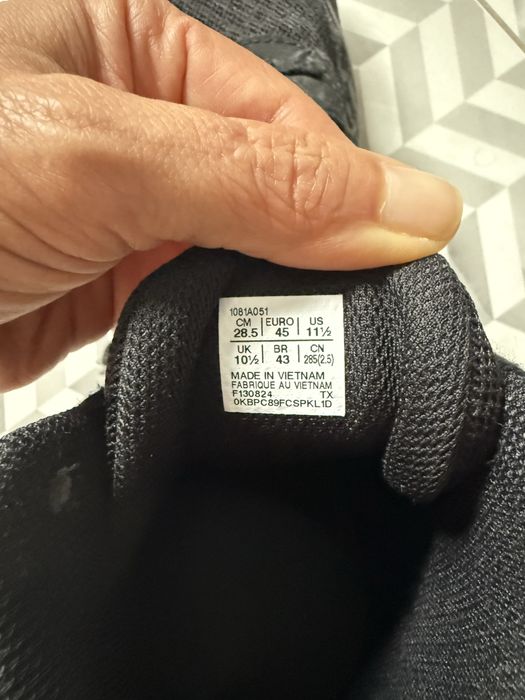 Обувки за борба Asics, 45 номер
