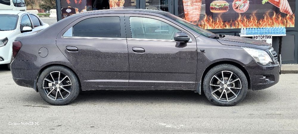 Diska r 17 sotiladi