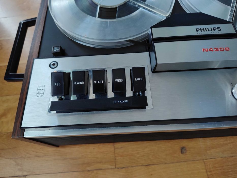 Ролков магнетофон Филипс