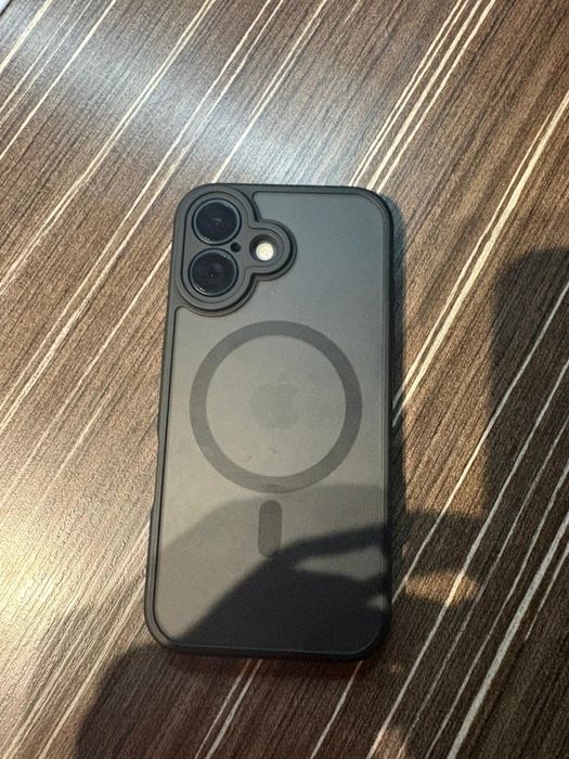 Iphone 16 black на 5 дни .
