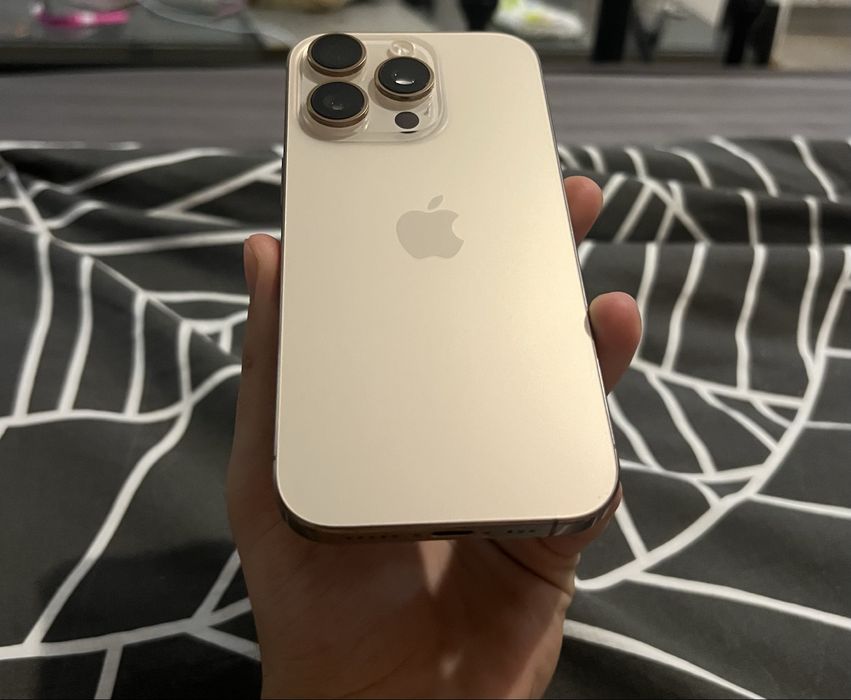 Iphone 16 pro 128 gb fara defecte fara zgarieturi