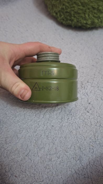 Продам противогаз гп5 чёрный  с трубкой