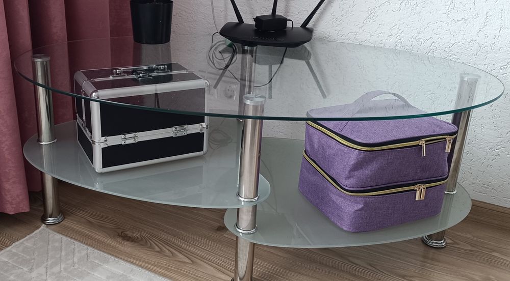 Холна стъклена маса