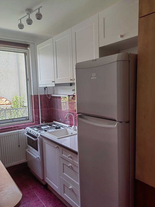 Proprietar închiriez garsonieră Hala Traian Sector 2