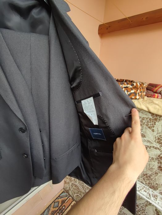 продам костюм тройку valentine hill