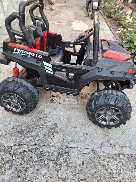 Детски акумулаторен джип