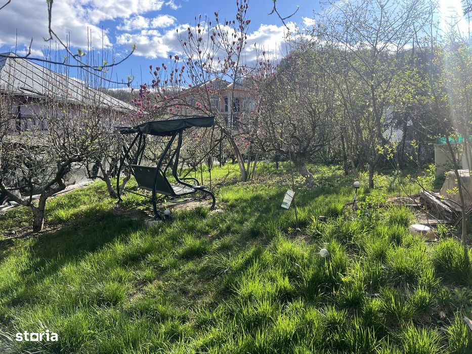 Casă cu teren  în stațiunea balneară Băile Govora