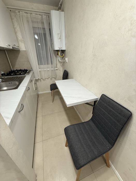 Apartament cu 2 camere de vânzare – zona Gloria, Mediaș