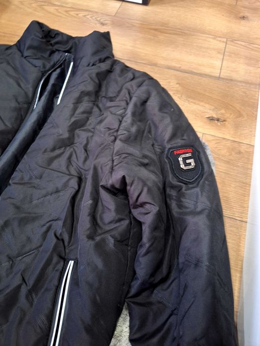 Черно яке s размер