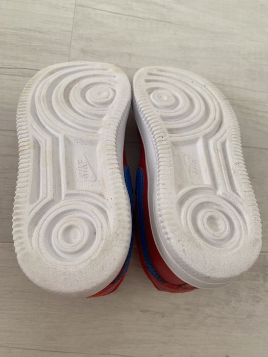 Vand adidasi Nike Air Force,marimea 26