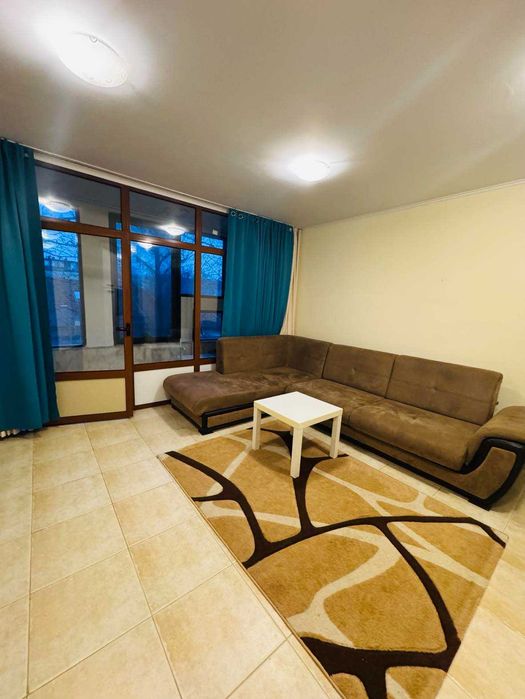 Дава се под наем Двустаен апартамент в Бургас, Център - 80 кв.м за 459 € - Снимка #4