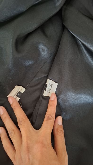 Продам теплые куртки .