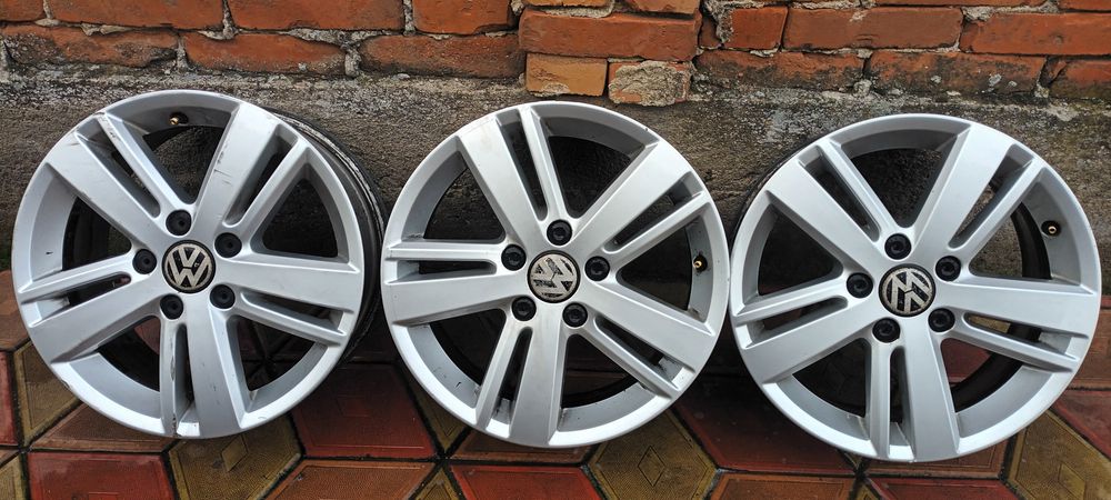 Vând genți de  aluminiu mărimea R16.