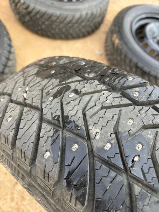 Продам шины R15